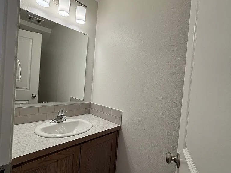 3682 S Quay St — Photo 10
