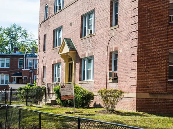 301 Hamilton St NW #3, Washington, DC 20011