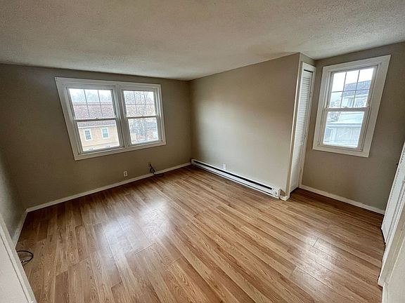 5th image of 67 Kelley St #0