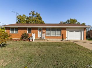 723 Moore St, Farmington, MO 63640