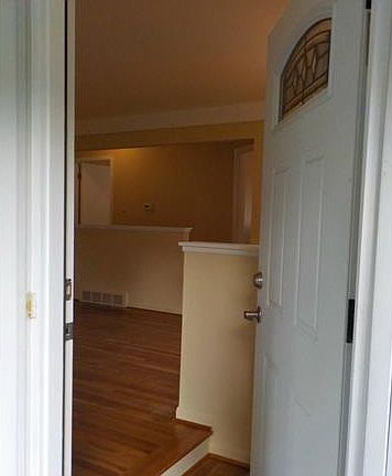 5th image of 17590 Dolores St
