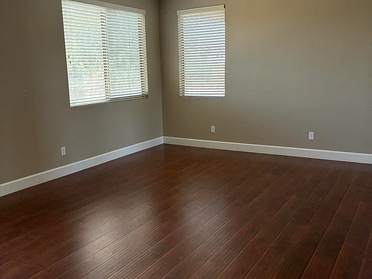 2913 E Tulsa St — Photo 11
