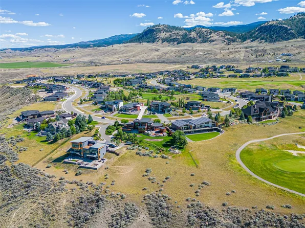 300 Rue Cheval Cir, Kamloops, BC V1S 0B3