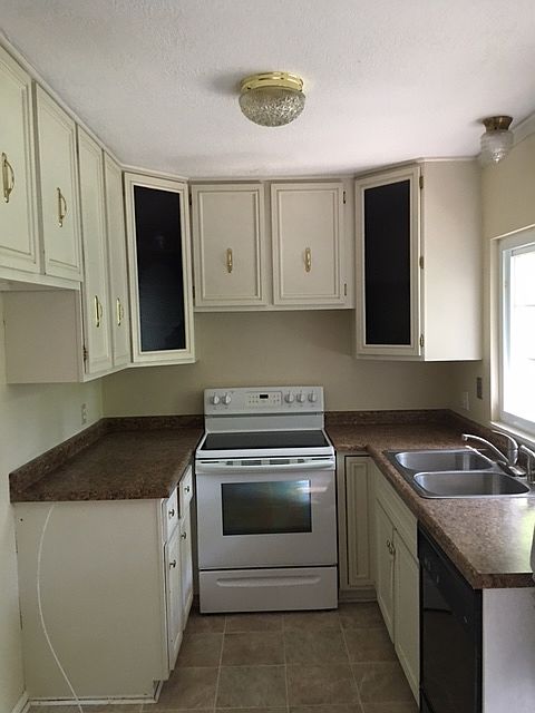 1st image of 212 Lenwood Dr