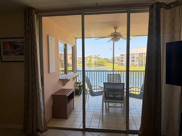 353 S US Highway 1 #F208 — Photo 16