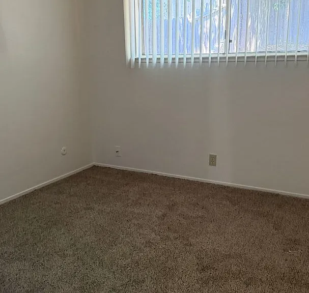 7231-7233 Adobe Casa Court — Photo 7