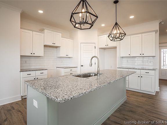 4th image of 1095 Blossom Way
