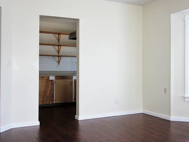 505 13th Ave #10 — Photo 7