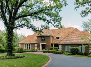 317 Glendale Ave, Oak Brook, IL 60523