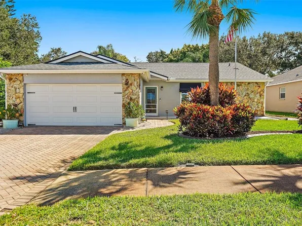 9055 Antilles Dr, Seminole, FL 33776