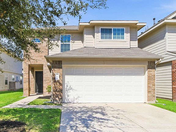 3rd image of 12035 Munich Dr