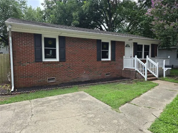 904 McKinley Ave, Chesapeake, VA 23324