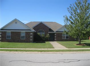 555 Asboth St, Pea Ridge, AR 72751
