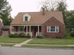 4 Acorn St, Hampton, VA 23669