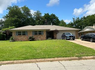 2923 Sidney Dr, Denison, TX 75020