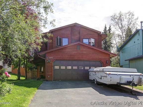 3rd image of 18950 Eaglewood Loop
