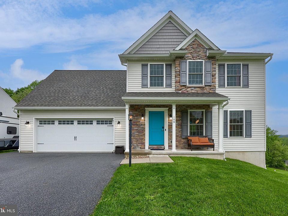 1st image of 140 Liz Ln