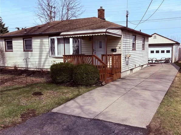 16 Oakwood Ter, North Tonawanda, NY 14120