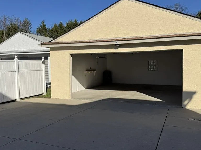 3566 Tillbury Ave — Photo 57