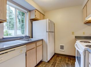 13410 SE Division St APT 10, Portland, OR 97236