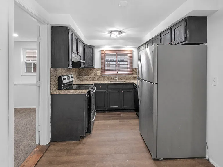173 Paterson Ave — Photo 5