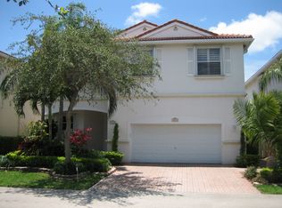 1010 Corkwood St, Hollywood, FL 33019