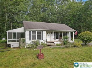 671 Dotters Corner Rd, Kunkletown, PA 18058