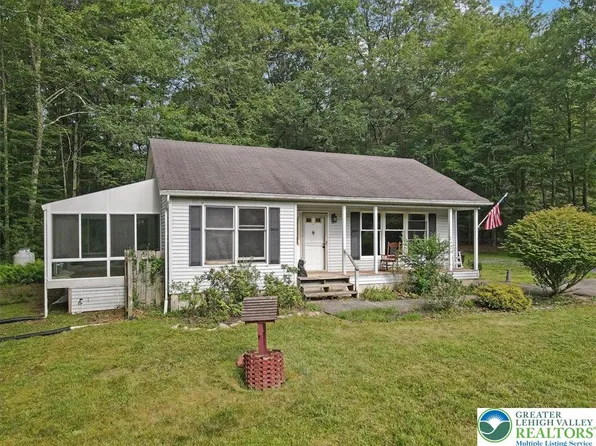 671 Dotters Corner Rd, Kunkletown, PA 18058