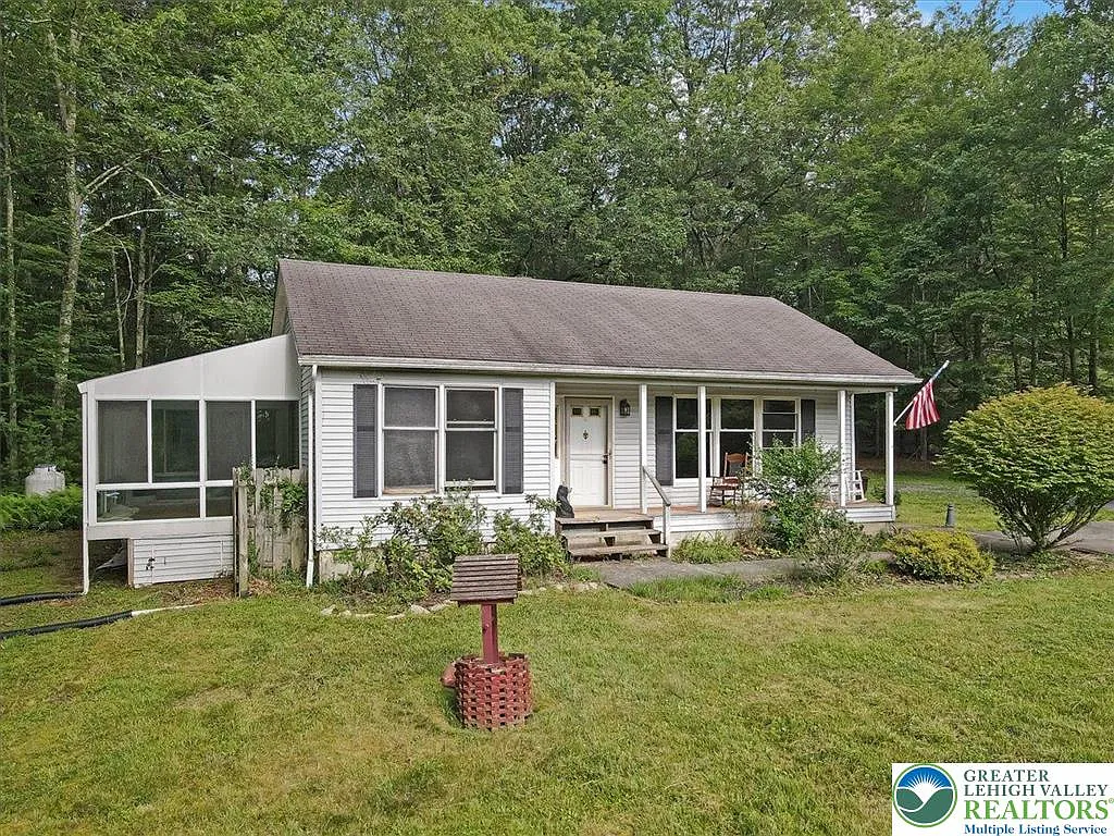 671 Dotters Corner Rd photo 1