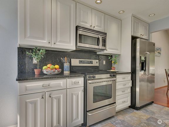 5th image of 1316 Evergreen Park Drive SW #5
