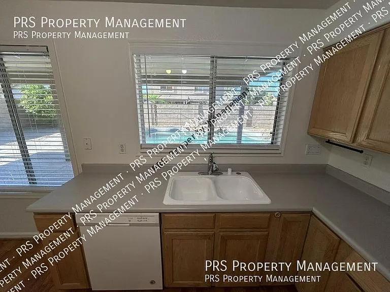 1963 W Thompson Way — Photo 13