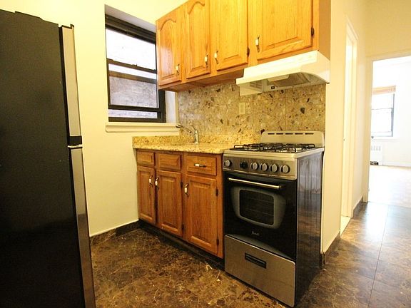 5th image of 106 W 96th St #2BB