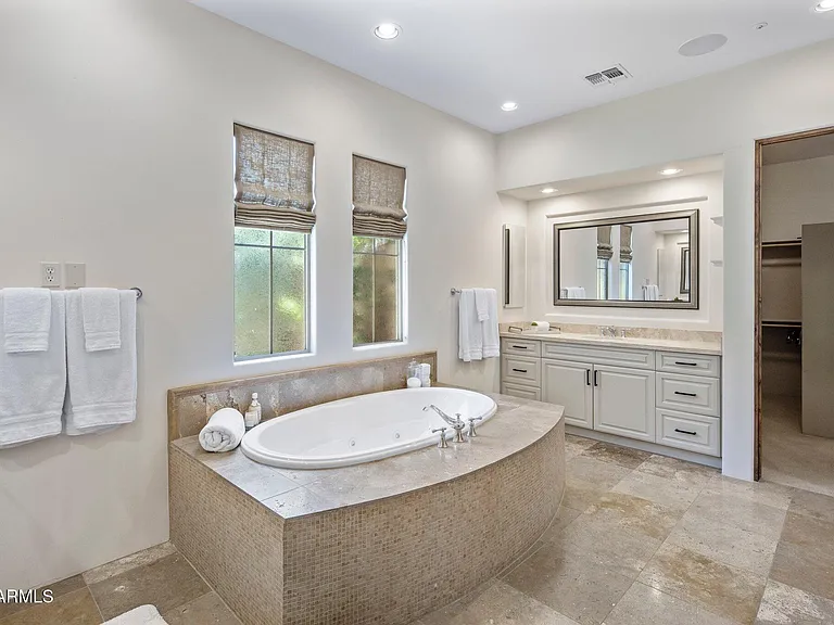 8184 E Wingspan Way — Photo 21