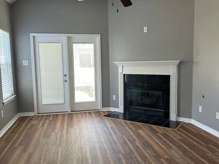 29889 Saint Simon St — Photo 5