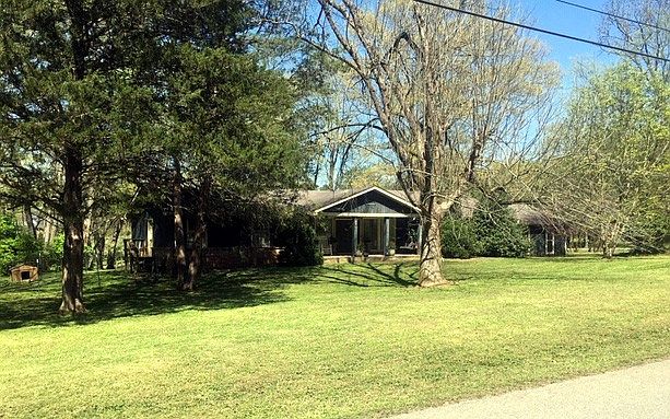 1st image of 911 Bellwood Dr