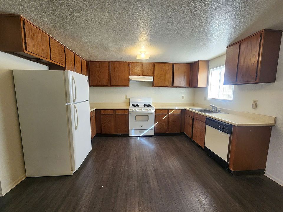 1st image of 6056 Bagley Ave APT A
