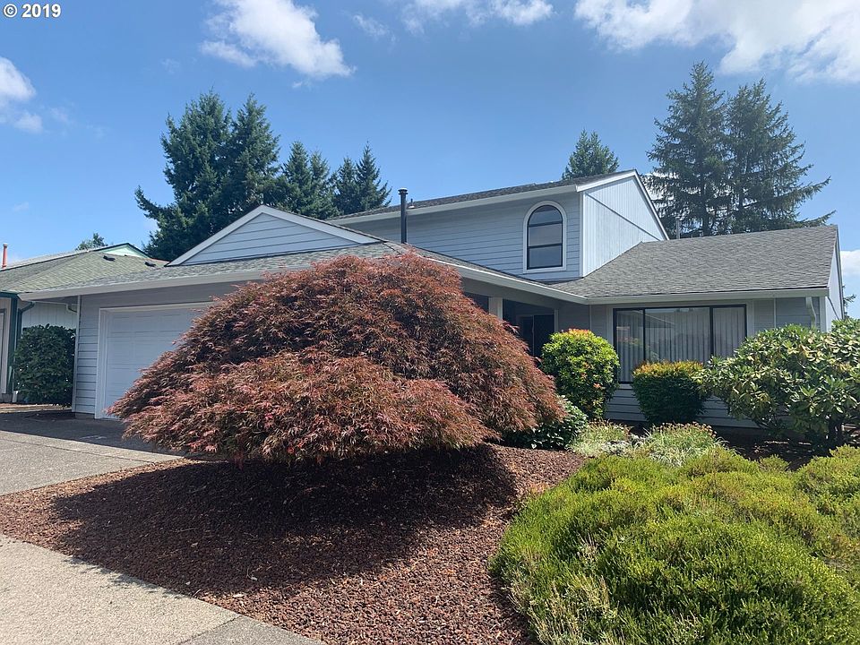 1st image of 2317 SE Balboa Dr