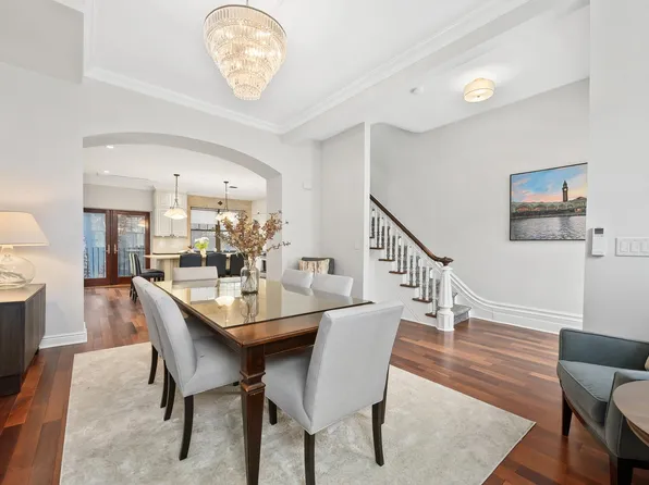 944 Bloomfield Street image 6 of 37