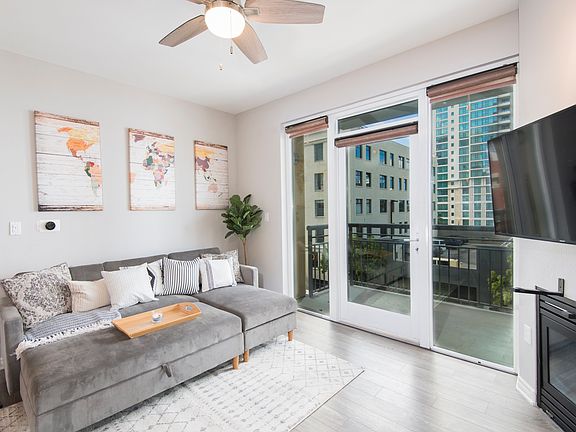 2nd image of 1277 Kettner Blvd Unit 407