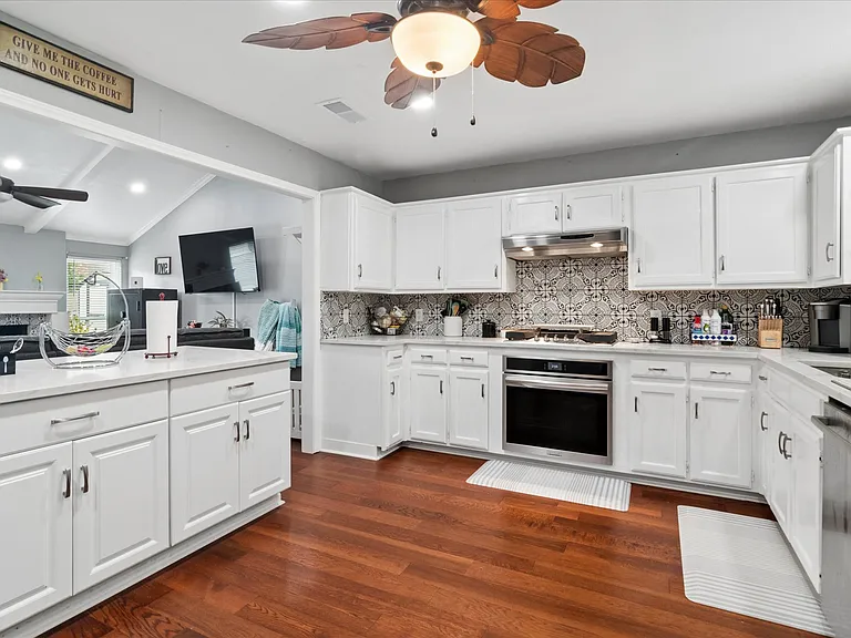 5214 Rustle Leaf Dr — Photo 11