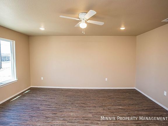 5th image of 2616 N Avenue P