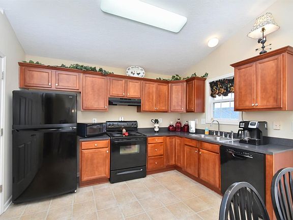 5th image of 3076 Maddie Ln
