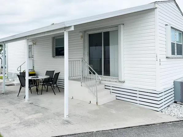 14 Bamboo Drive #Cd, Briny Breezes, FL 33435
