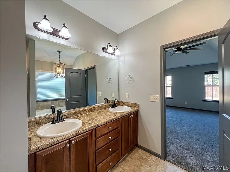 583 Sunset Dr — Photo 14