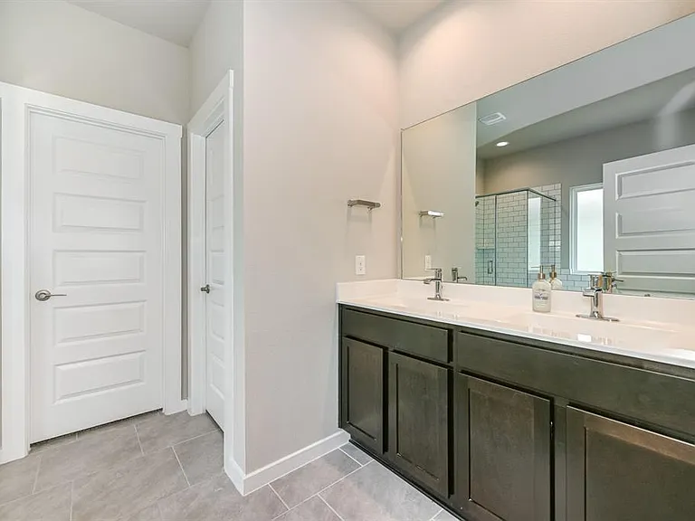 18614 Georgina Lily Ln — Photo 8