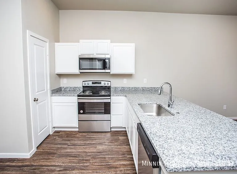 2129 Kokomo Ave #B — Photo 2