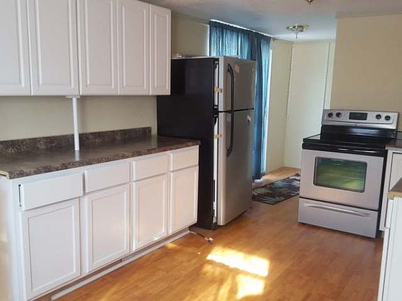 3rd image of 5810 N Coolidge Ave