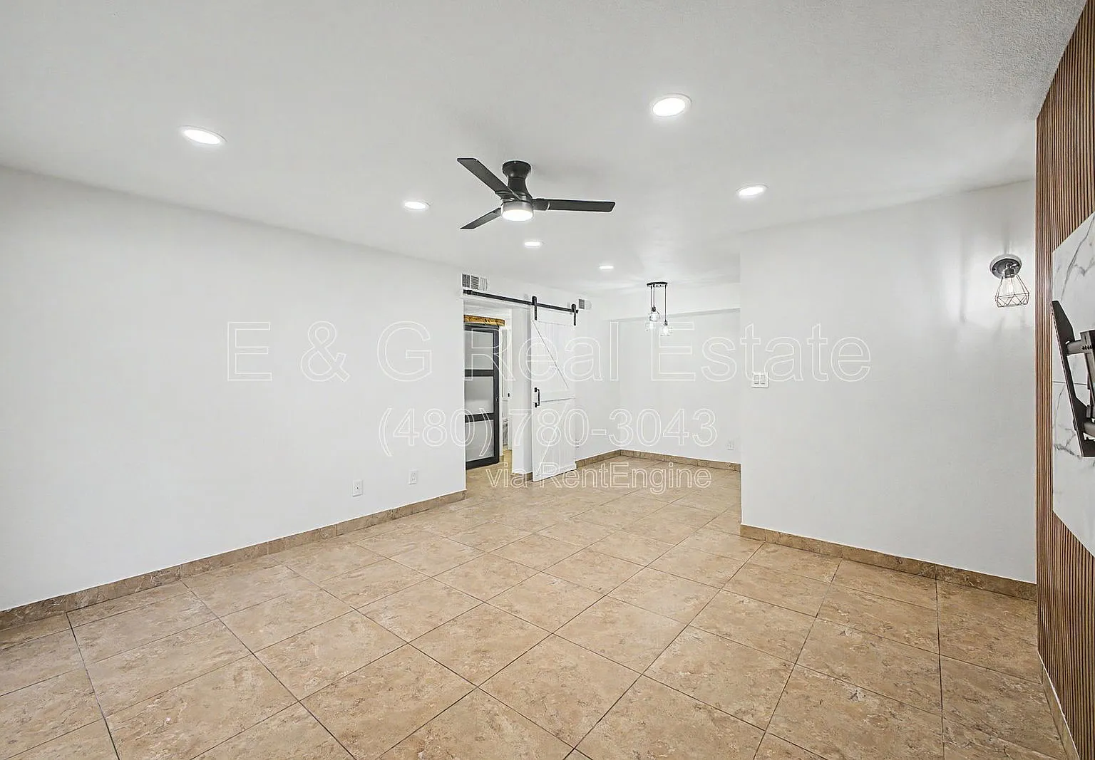 2 bed, 2.0 bath, 874 sqft, $1,695 — Photo 2