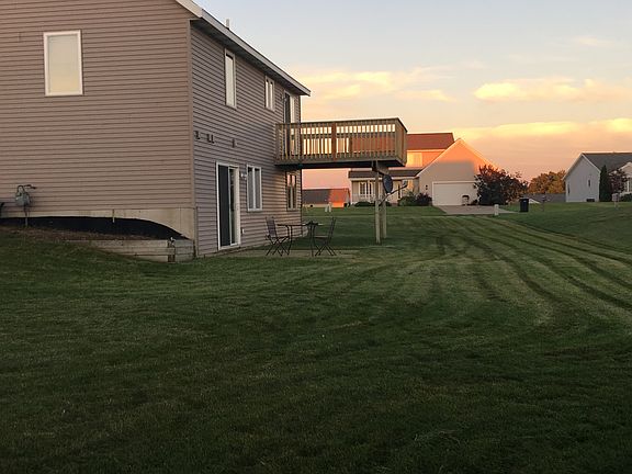 5th image of 2150 Hartstone St SE