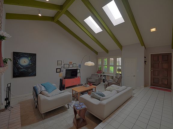 5th image of 6538 N Maryland Cir
